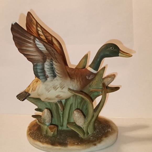 Other - Hand-painted duct figurine